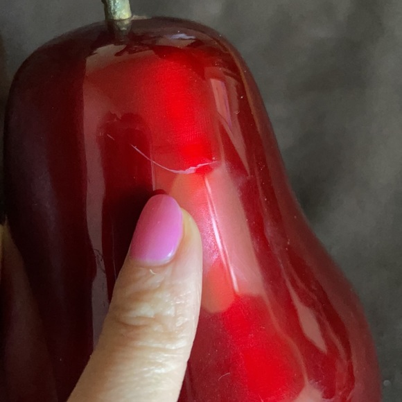 Red Pear Metallic Candle with Fruit Scented - Picture 6 of 6